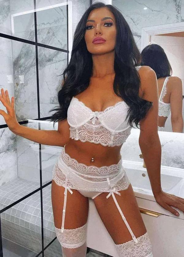 Abbie Holborn's photo 2