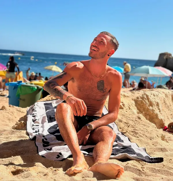 AcollDuro's BabeWiki Profile