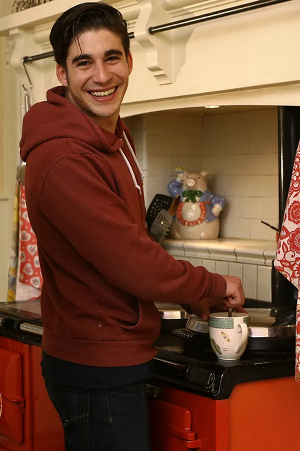 Adrian Dimas's photo 4