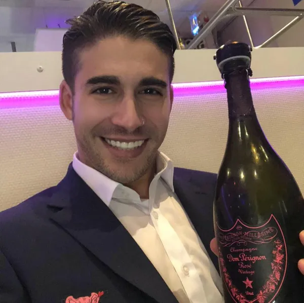 Adrian Dimas's photo 5