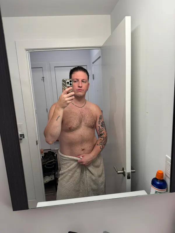 adumbtop's BabeWiki Profile