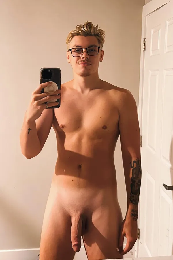 Aeries Steele's photo 3