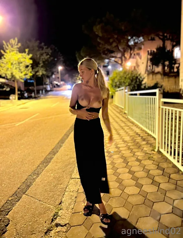 Agneesliind's BabeWiki Profile