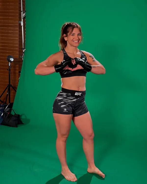 Ailin Perez's BabeWiki Profile