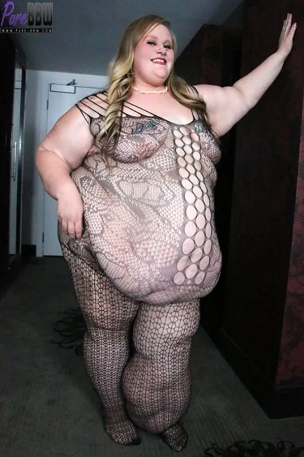 Aira Bella's BabeWiki Profile