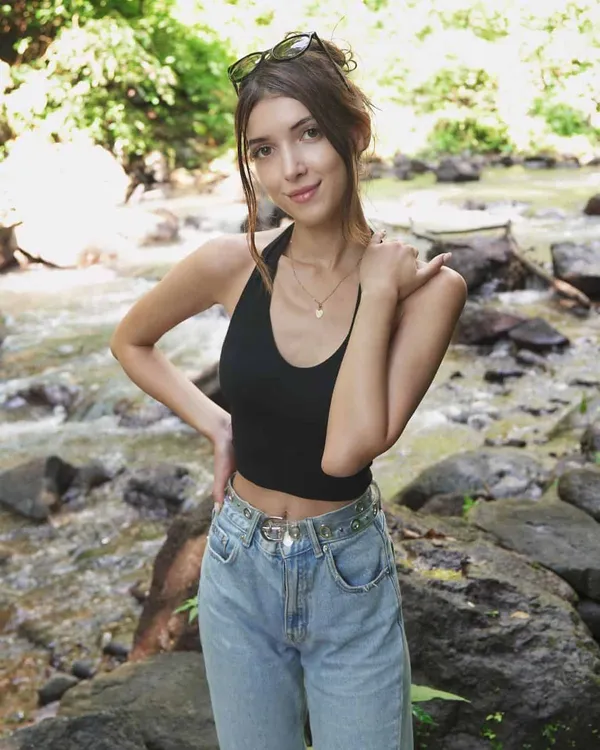 AIWA (Instagram)'s photo 4