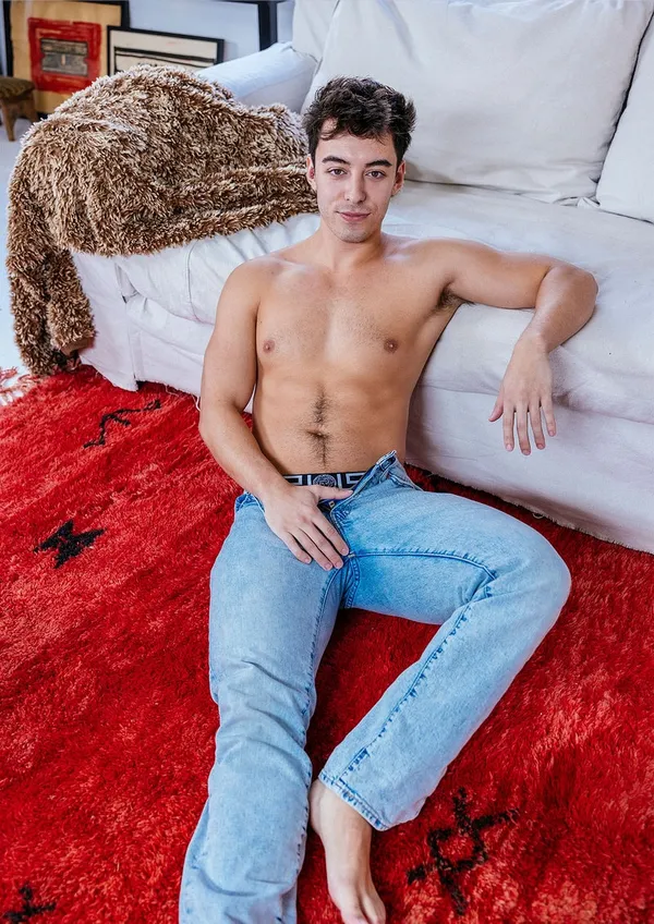 Alan Apollo's photo 3