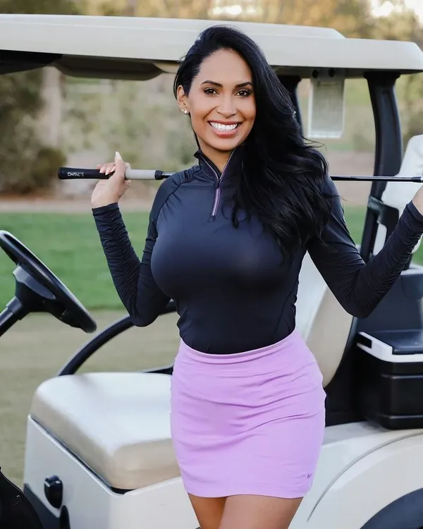 Alejandra Barnard's BabeWiki Profile