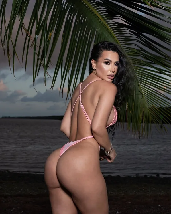 Alejandra Romero's photo 3