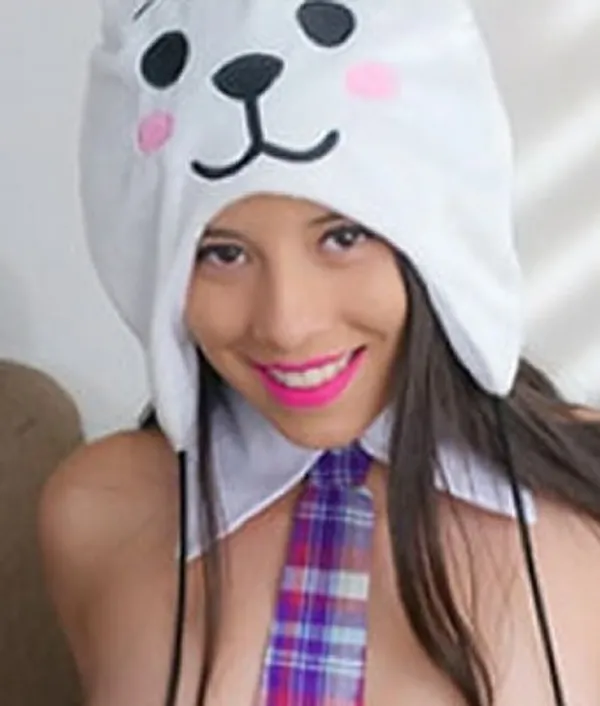 Alessa Shine's photo 7