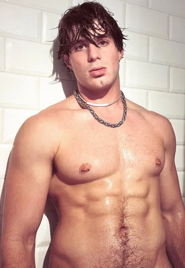 Alex Grant's photo 4