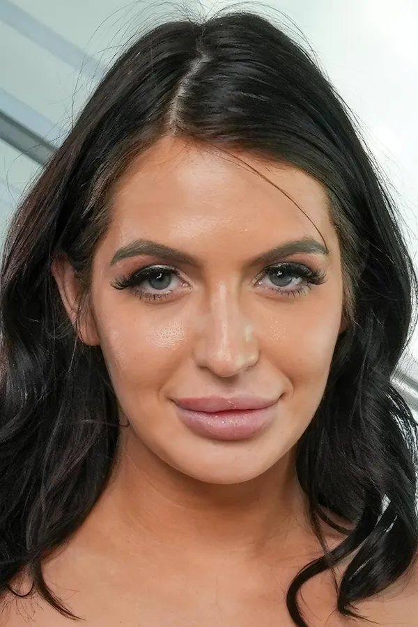 Alexa Payne's photo 8