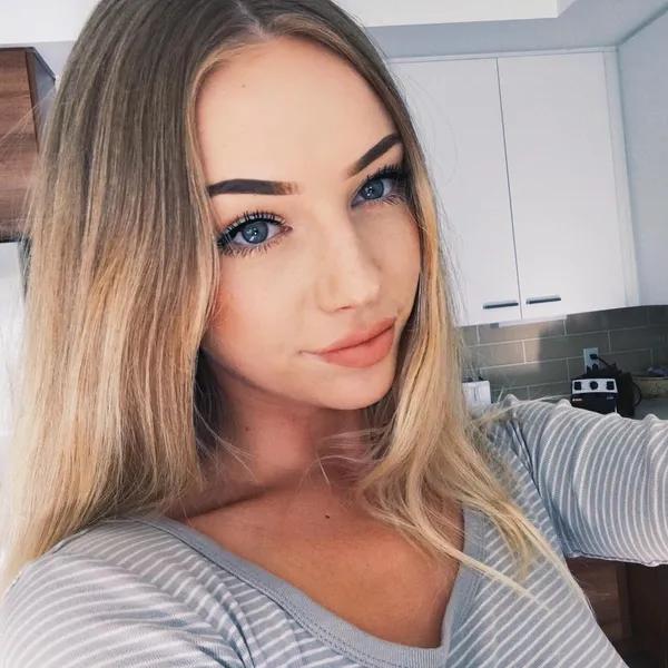 Ali Miller's photo 5