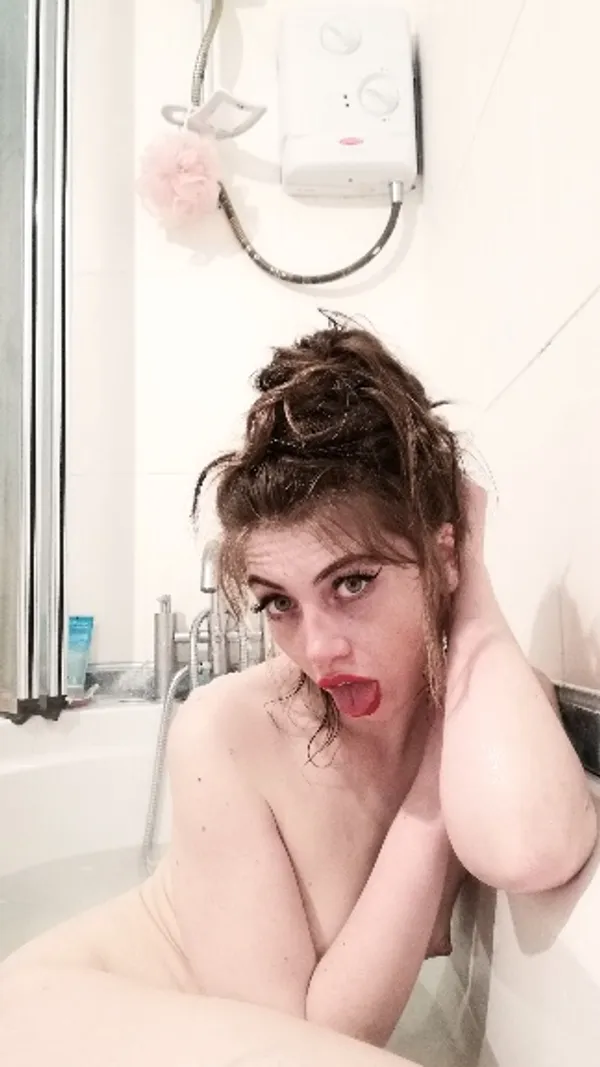 Alice Asstaxi's BabeWiki Profile