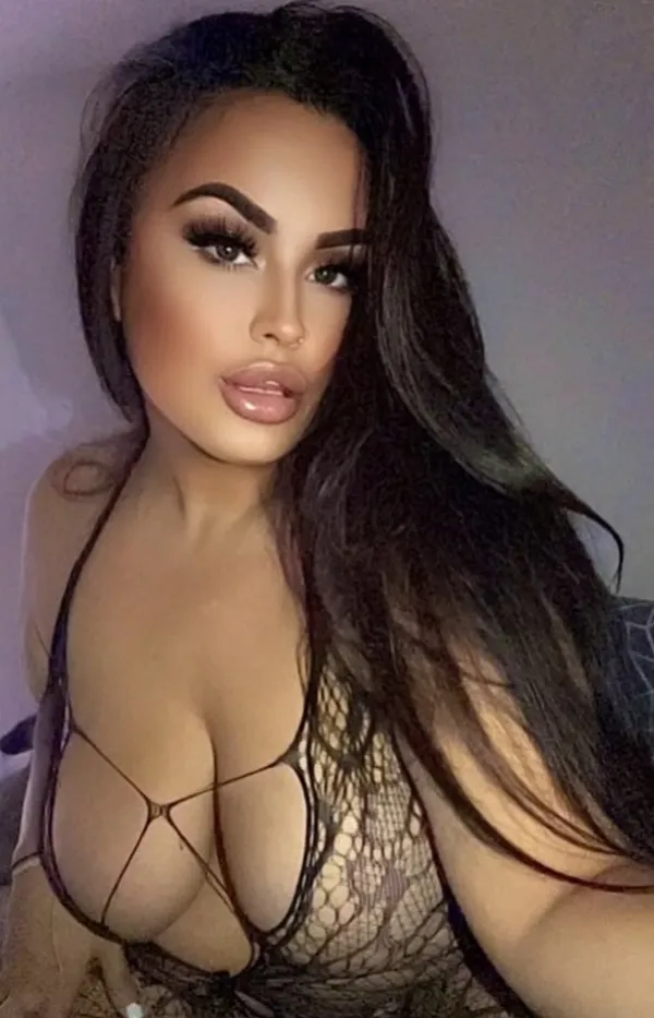 Alicia Foxxxy's photo 2