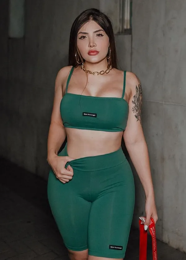 Aline Faria's photo 7