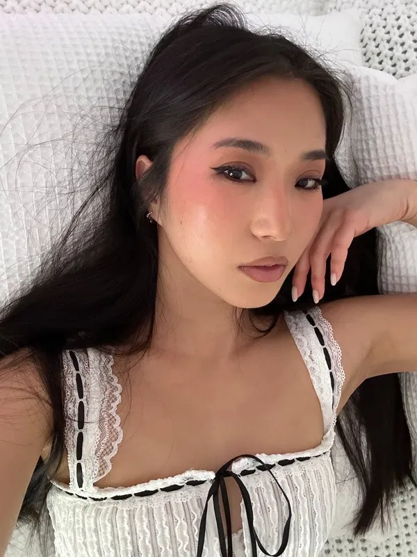 Alison Bailey's photo 7