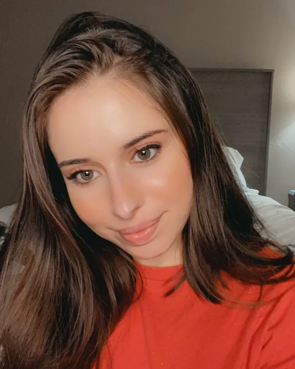 Alison Fields's photo 4