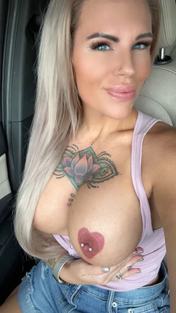 Ally White's photo 8