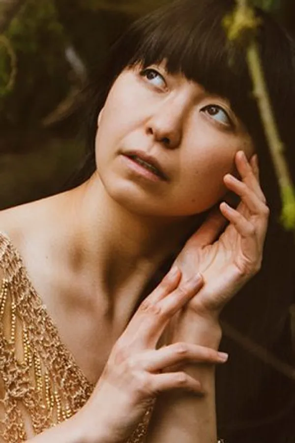 Aly Exhale's photo 5