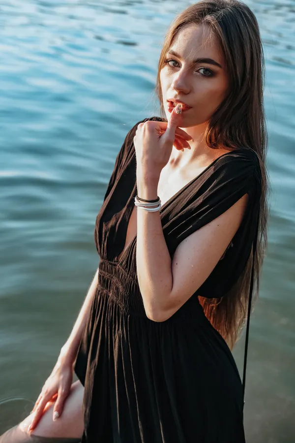 Alyssa Smit's BabeWiki Profile