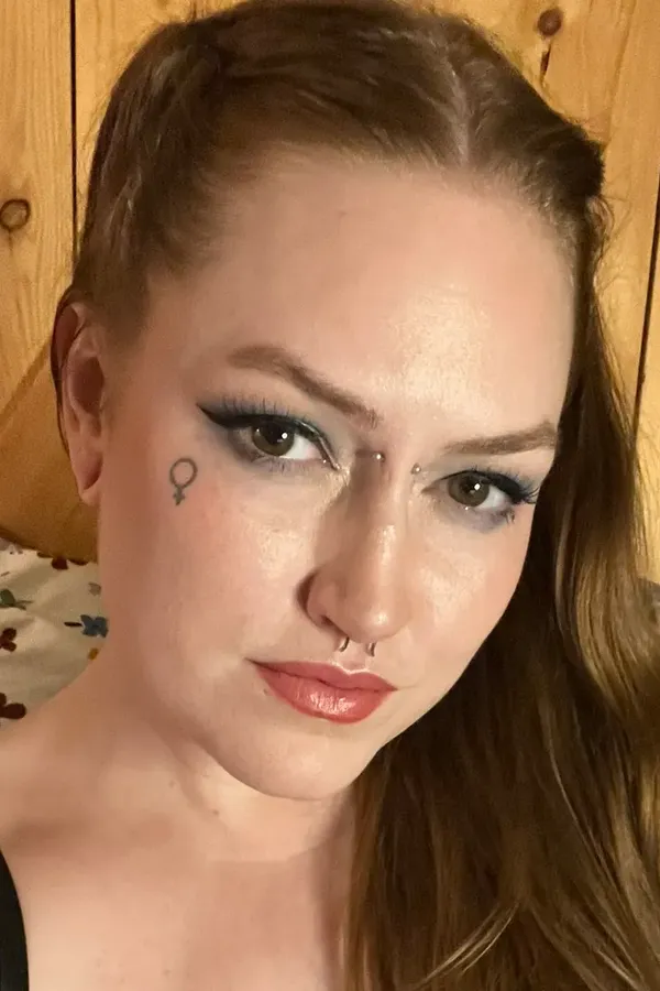 Amanda Marie's BabeWiki Profile