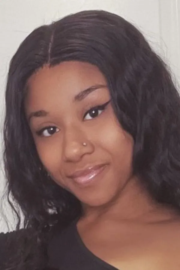 Amari Gold's photo 9