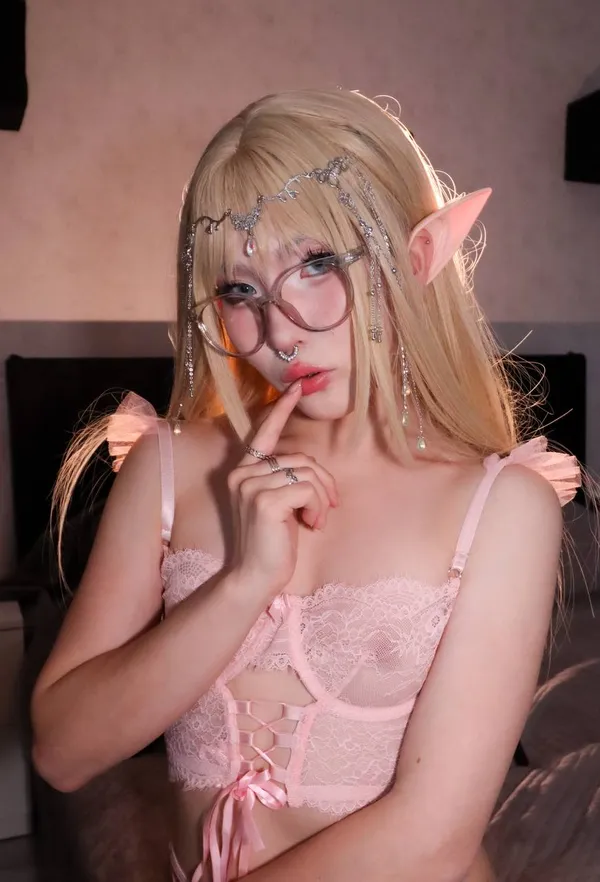 amatemure's BabeWiki Profile