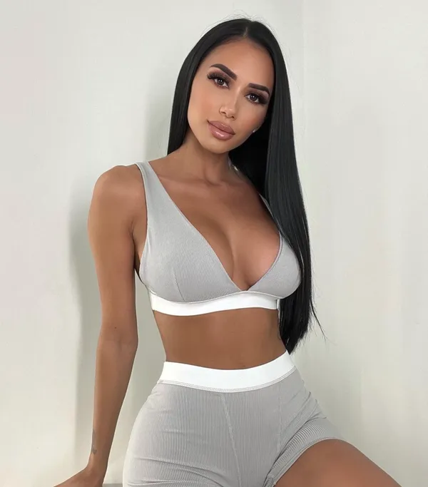 Amber Quinn's BabeWiki Profile