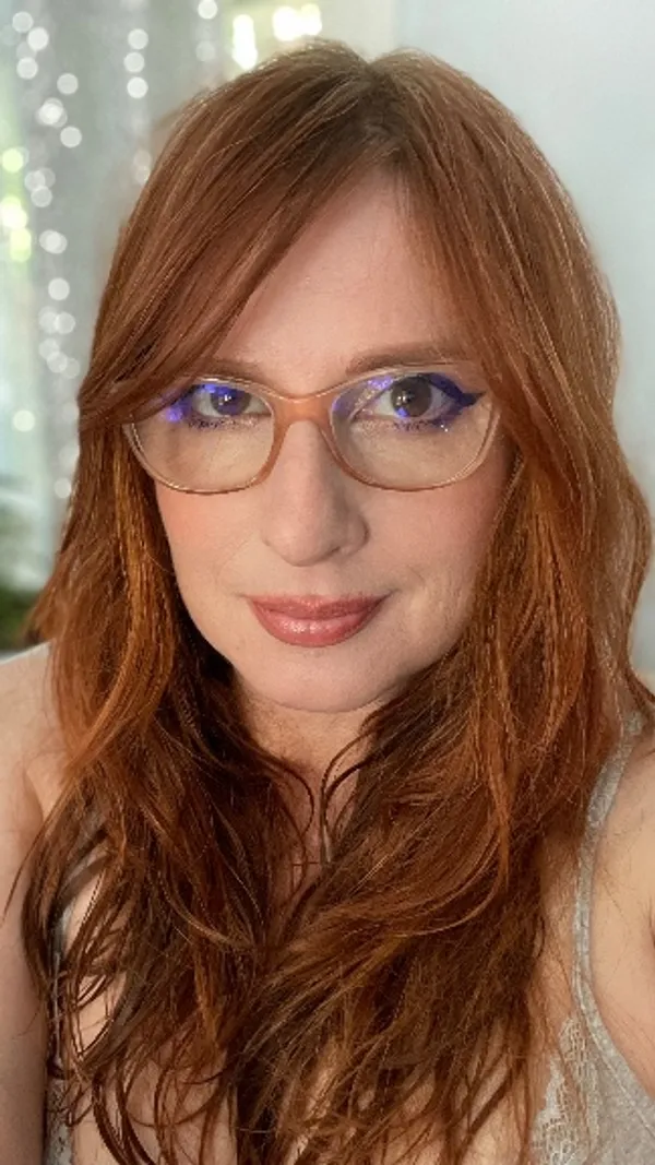 Amber Spanks's BabeWiki Profile