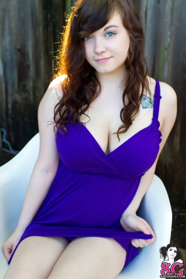 Amber Suicide's photo 3