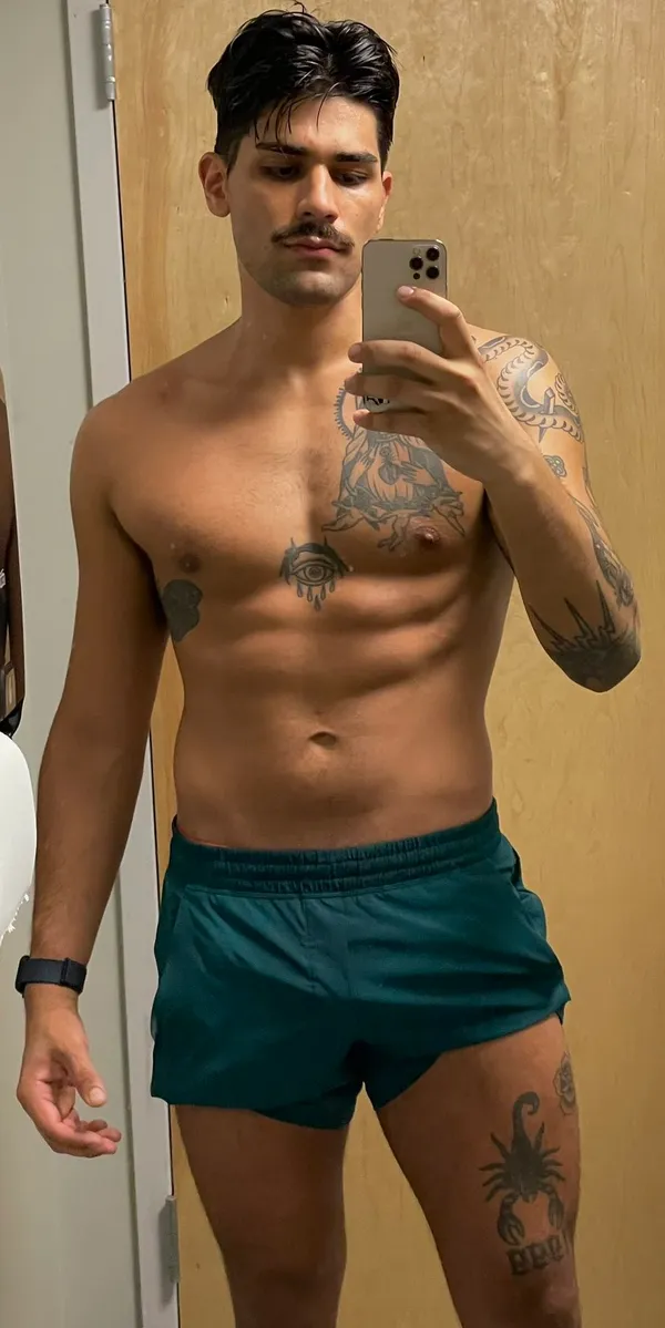 Ambrose Suave's BabeWiki Profile