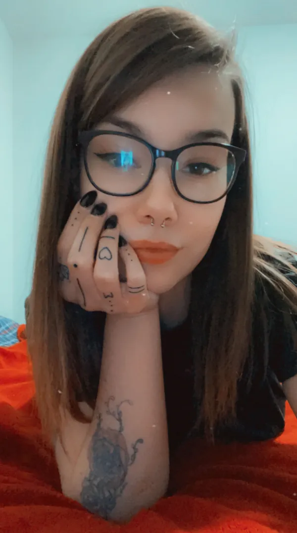 amel.27's BabeWiki Profile