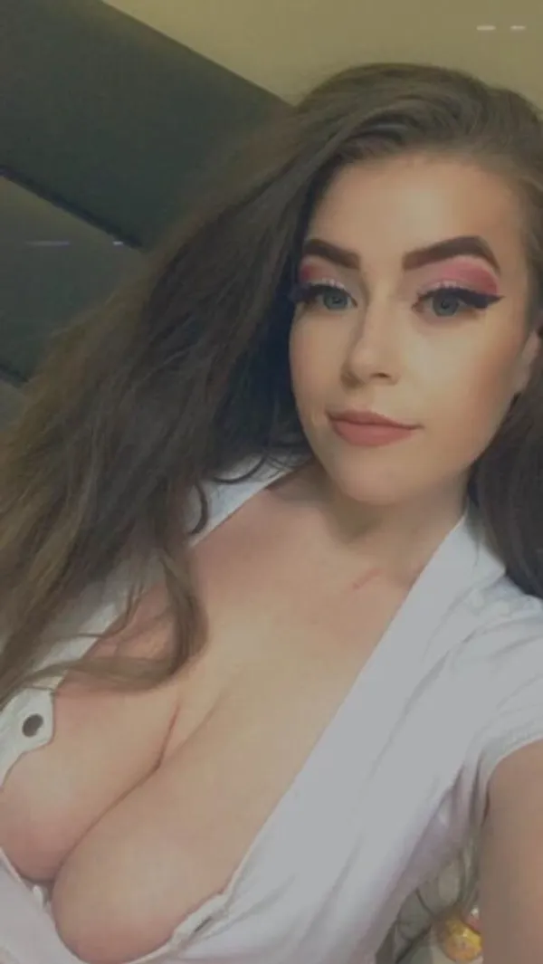 Amelia Skye's photo 3