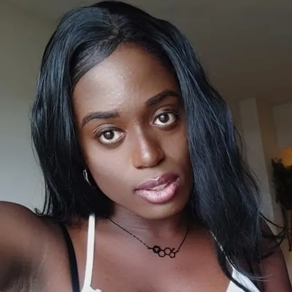 Ana Andrews's photo 7