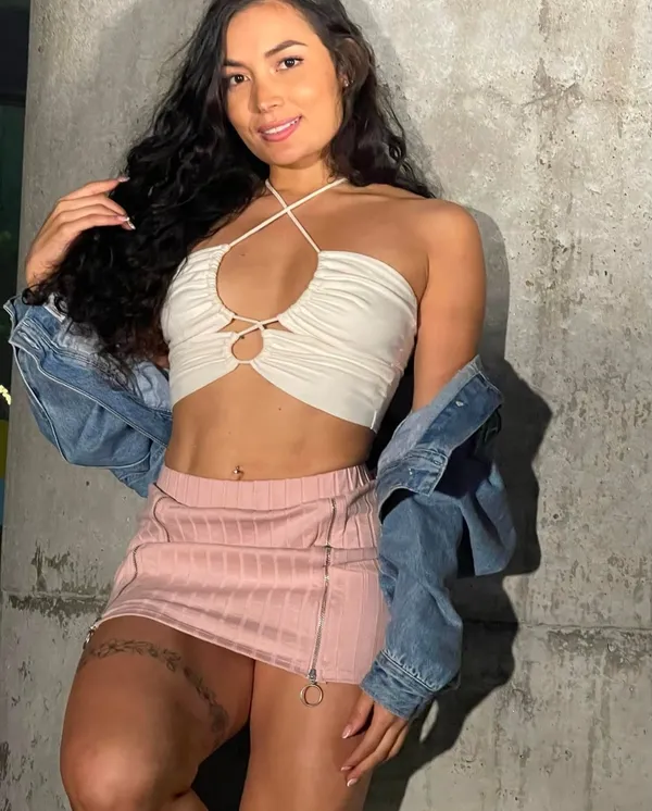 Angiesuz's BabeWiki Profile