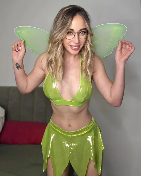 Anita Dinamita's BabeWiki Profile