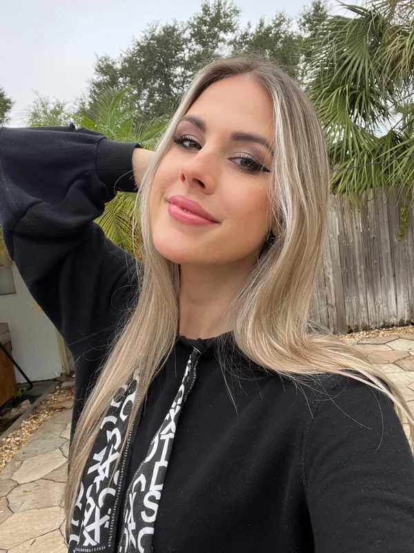 Annika Scott's BabeWiki Profile