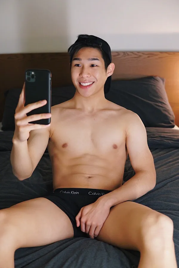 Anthony Tse's BabeWiki Profile