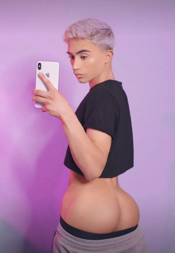 Anthony Valentine's photo 4