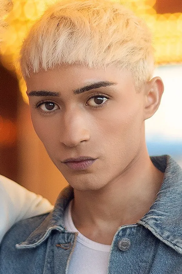 Anthony Valentine's photo 6