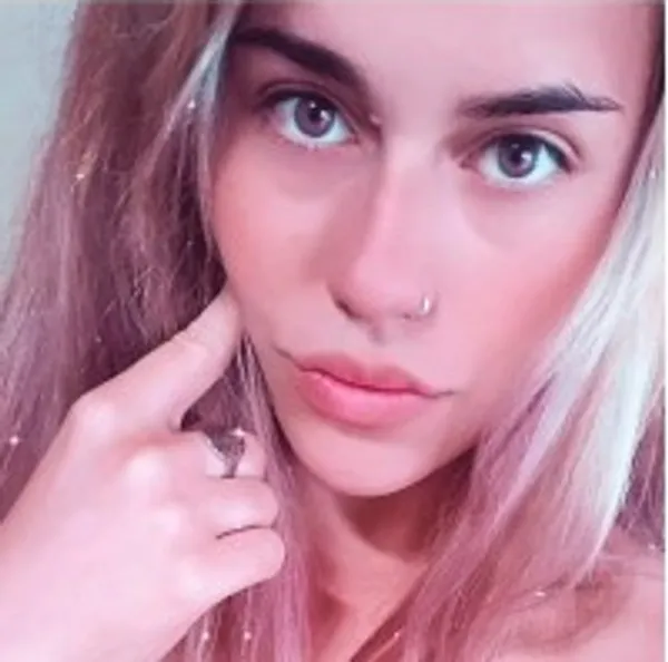 April BigAss's photo 7