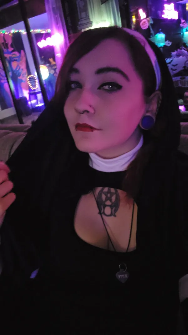 Aries Rose's photo 6