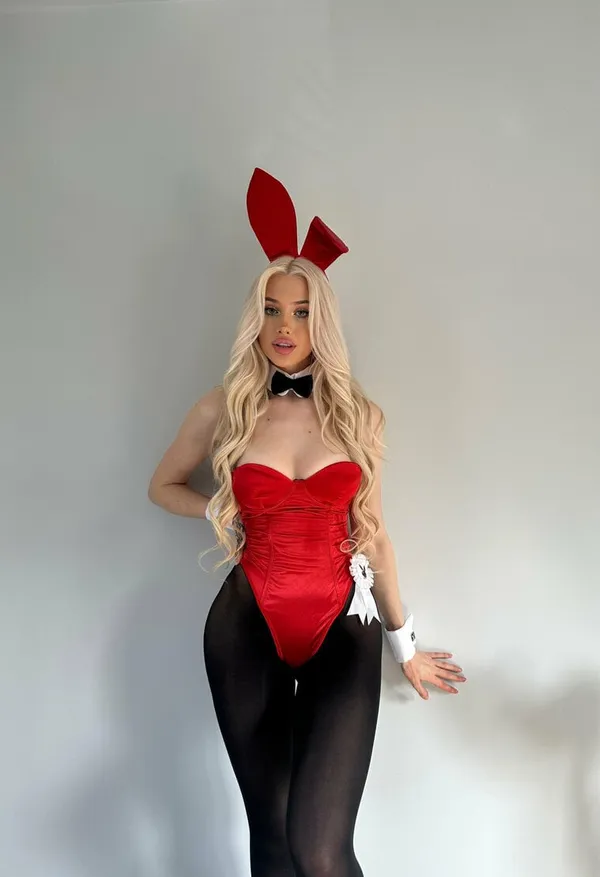 Ariesia's BabeWiki Profile