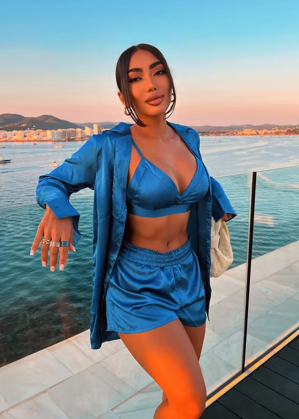 Armani Batoon's BabeWiki Profile