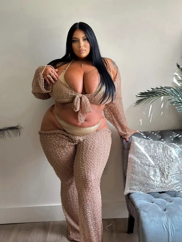 Ashley Bova's photo 3