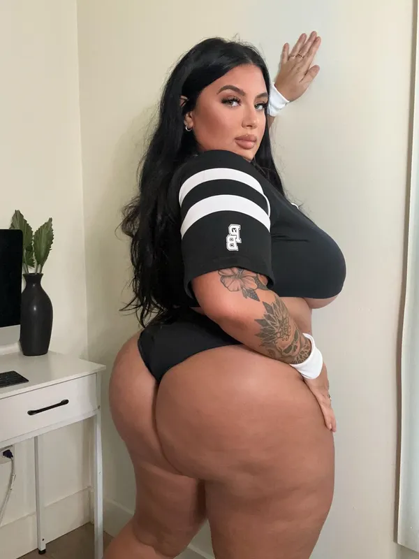 Ashley Bova's photo 4