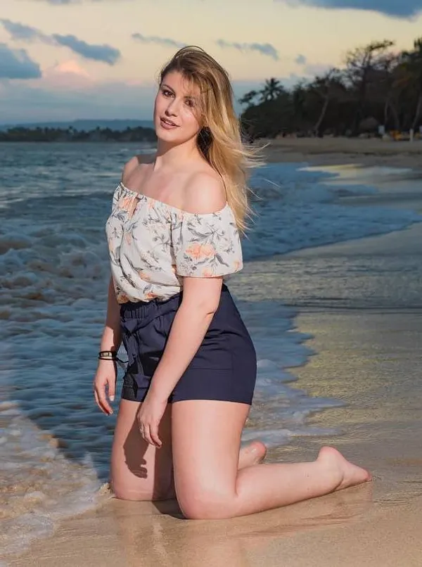 Ashley Elizabeth's BabeWiki Profile