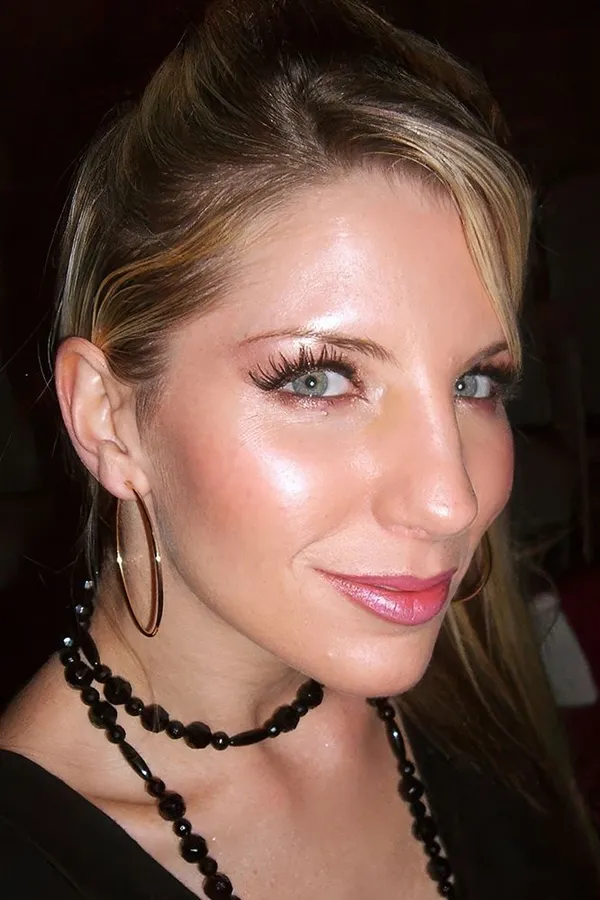 Ashley Fires's photo 10