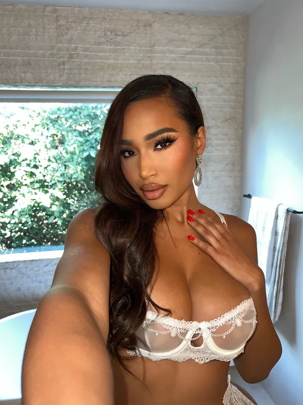 Ashley Ilene's BabeWiki Profile